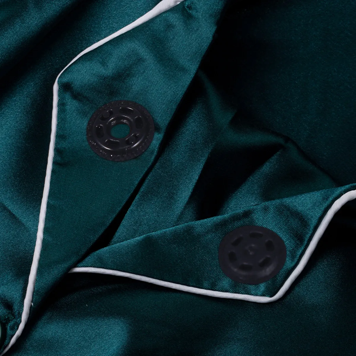 

2 Rolls 1.8cm Black Snap Fastener Webbing with Sub-Buckle Female-Buckle 18x18x36cm Spacing for Quilt Cover Curtain DIY Sewing