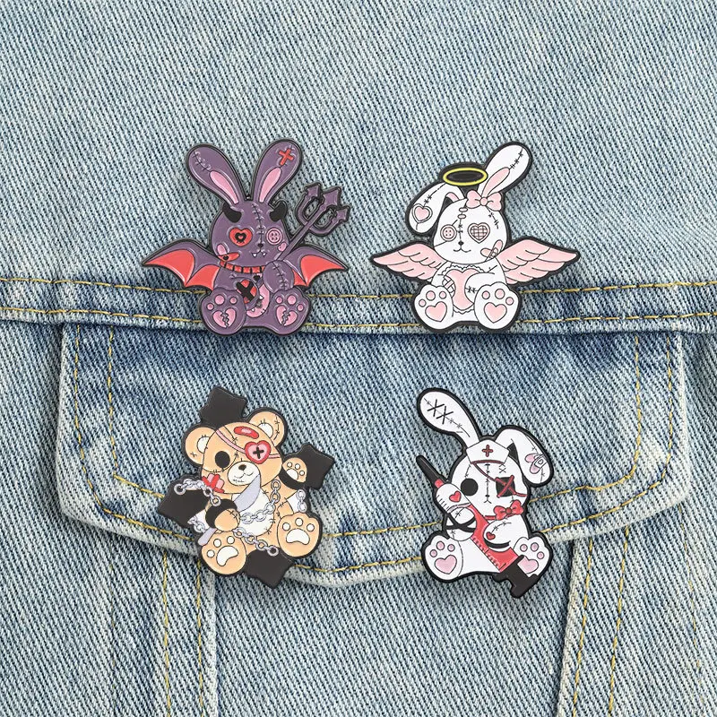 Animal Brooches Cartoon Dark Stitched Plush Toys Metal Badges Small Gifts Wholesale Hat Pins for Caps Brooch Cap Pin Lapel Badge
