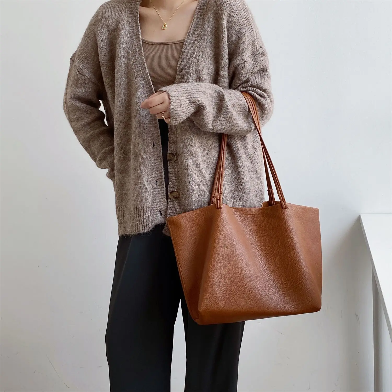 Women's Niche High-end Soft PU Leather Parent-child Tote Bag, Large Capacity Fashion Commuter Shoulder Bag