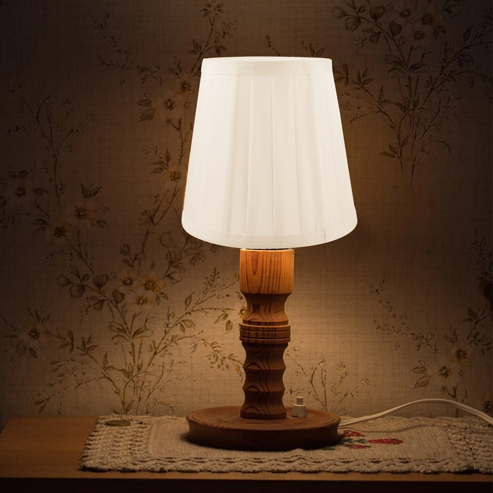 

White Pleated Fabric Lampshade Cover for Bedroom Hotel Home Decor Table Desk Light Household Cloth Light Shade Soften Cozy
