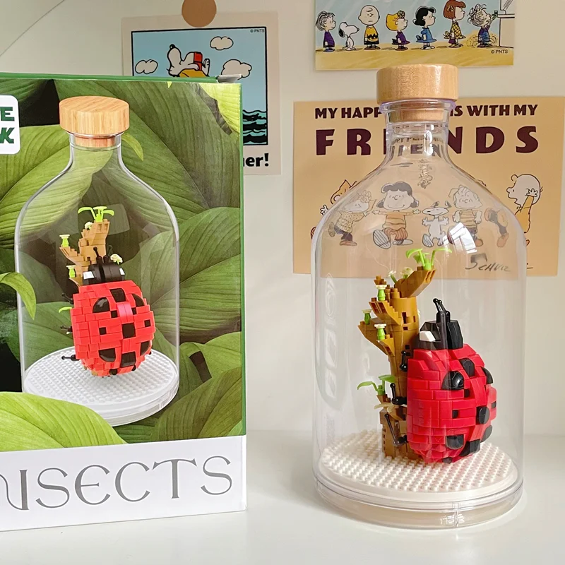 كتل بناء رائعة لمجموعة الحشرات مع زجاجة عرض زجاجية ، مجموعة أفكار ، تجلب جمال الطبيعة إلى منزلك والمكتب