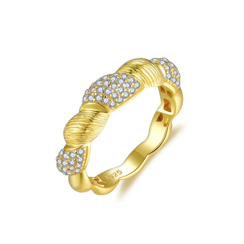 

HanYu 925 Sterling Silver Italian Lelato Style 18K Yellow Gold Plated Moissanite Women's Ring