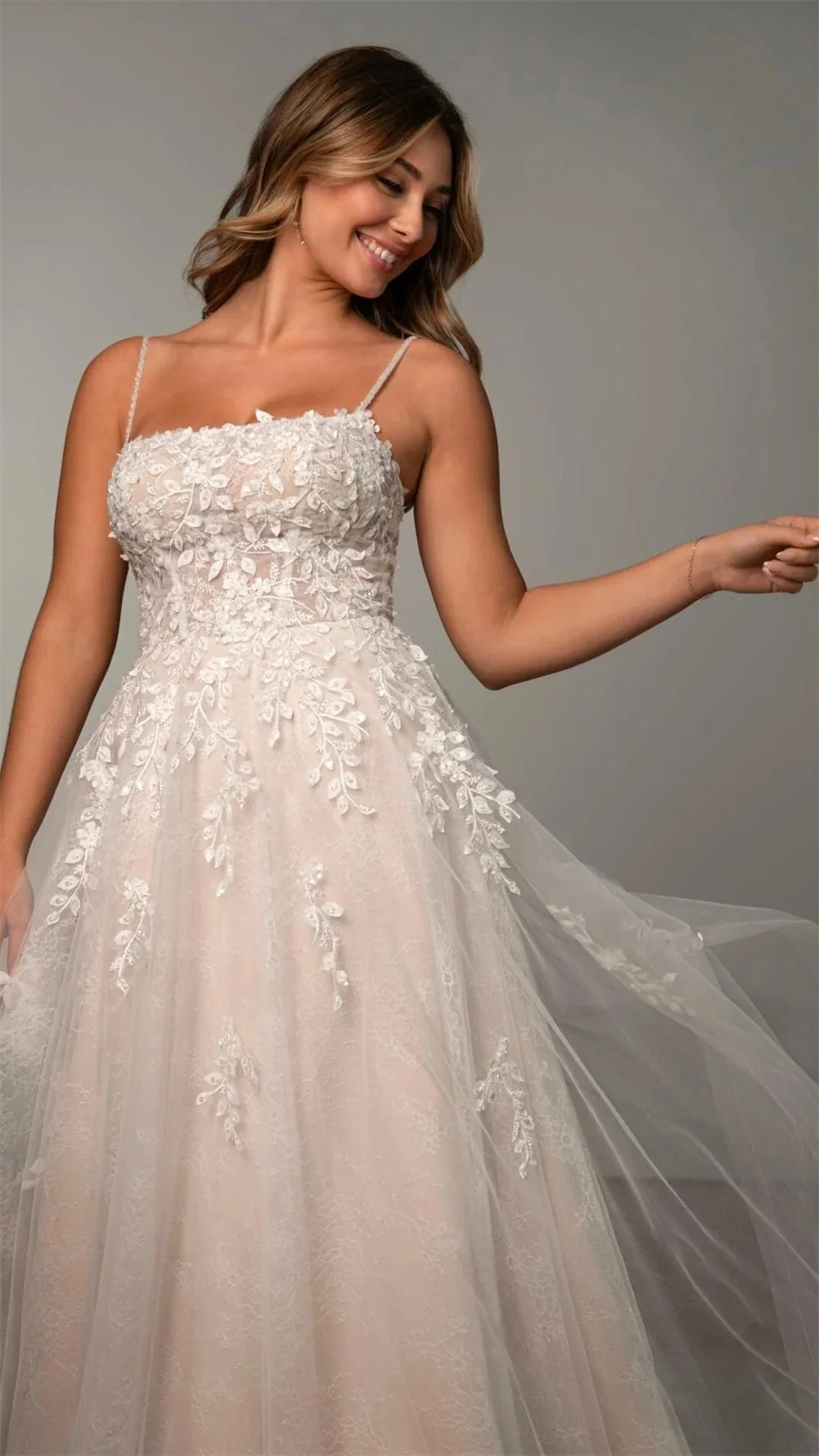 Tokyo Customized White Spaghetti Strap Wedding Dresses Sleeveless Back Zip A-Line Bridal Gown Tulle Court Train Wedding Gown