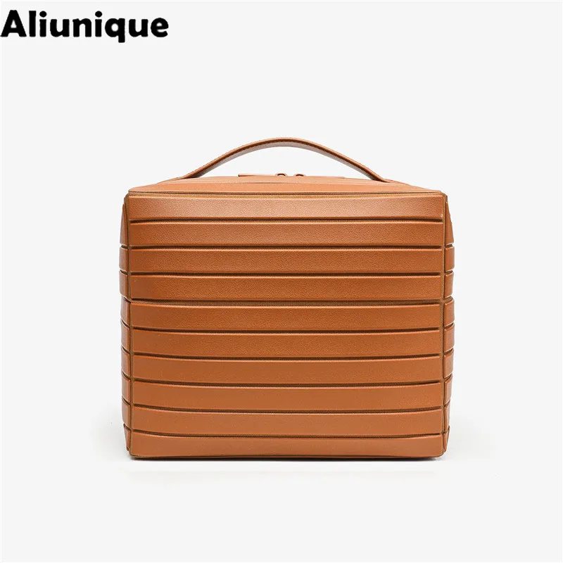 Elegant 1Pc Stripe Storage Bag for Women Large Capacity Outdoor Travel Toiletries Organizer Pouch Portable Cosmetic Bag New