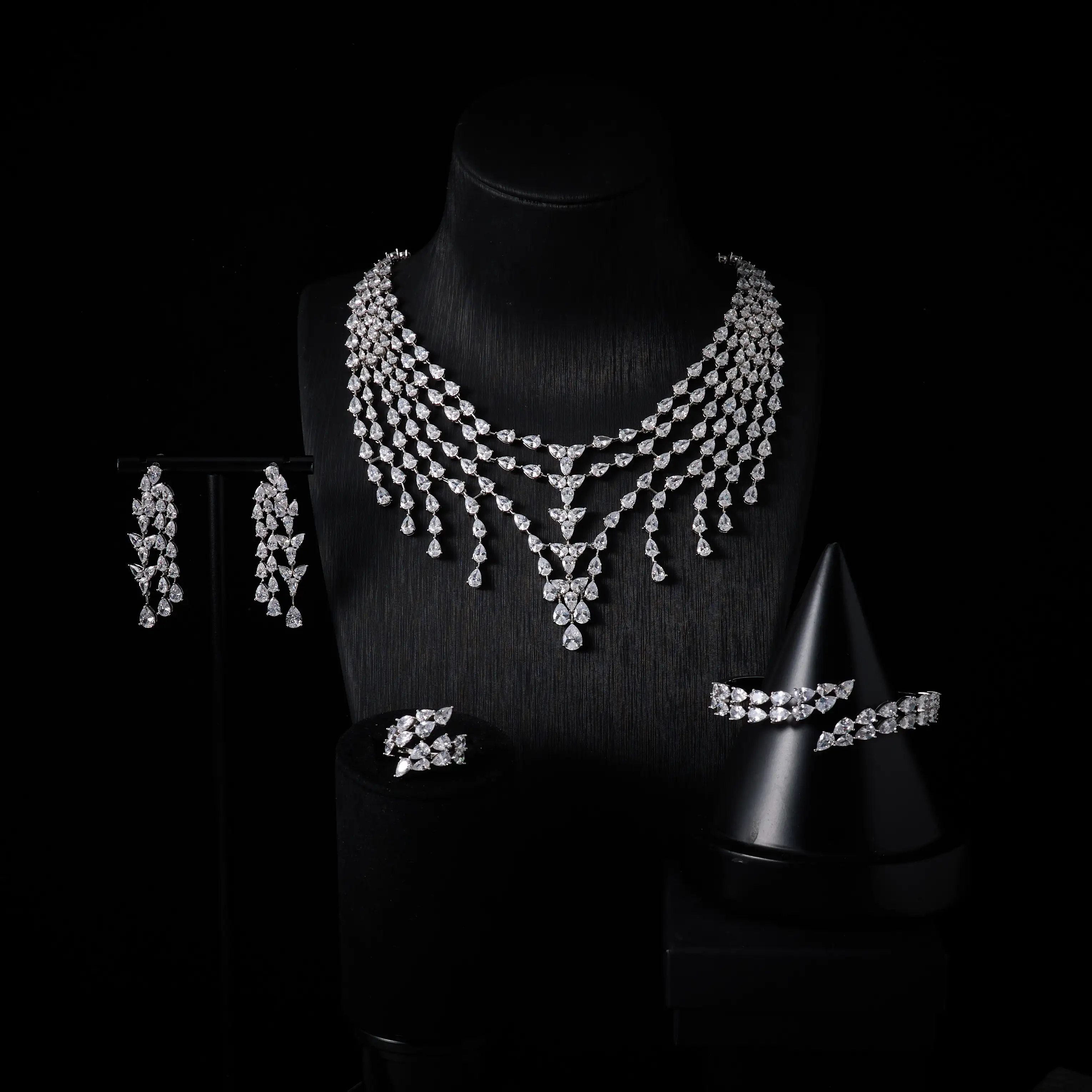 Luxury Color Cubic Zirconia Big Jewelry Set for Women Elegant High-Quality Necklace And Jewelry Combo 241202