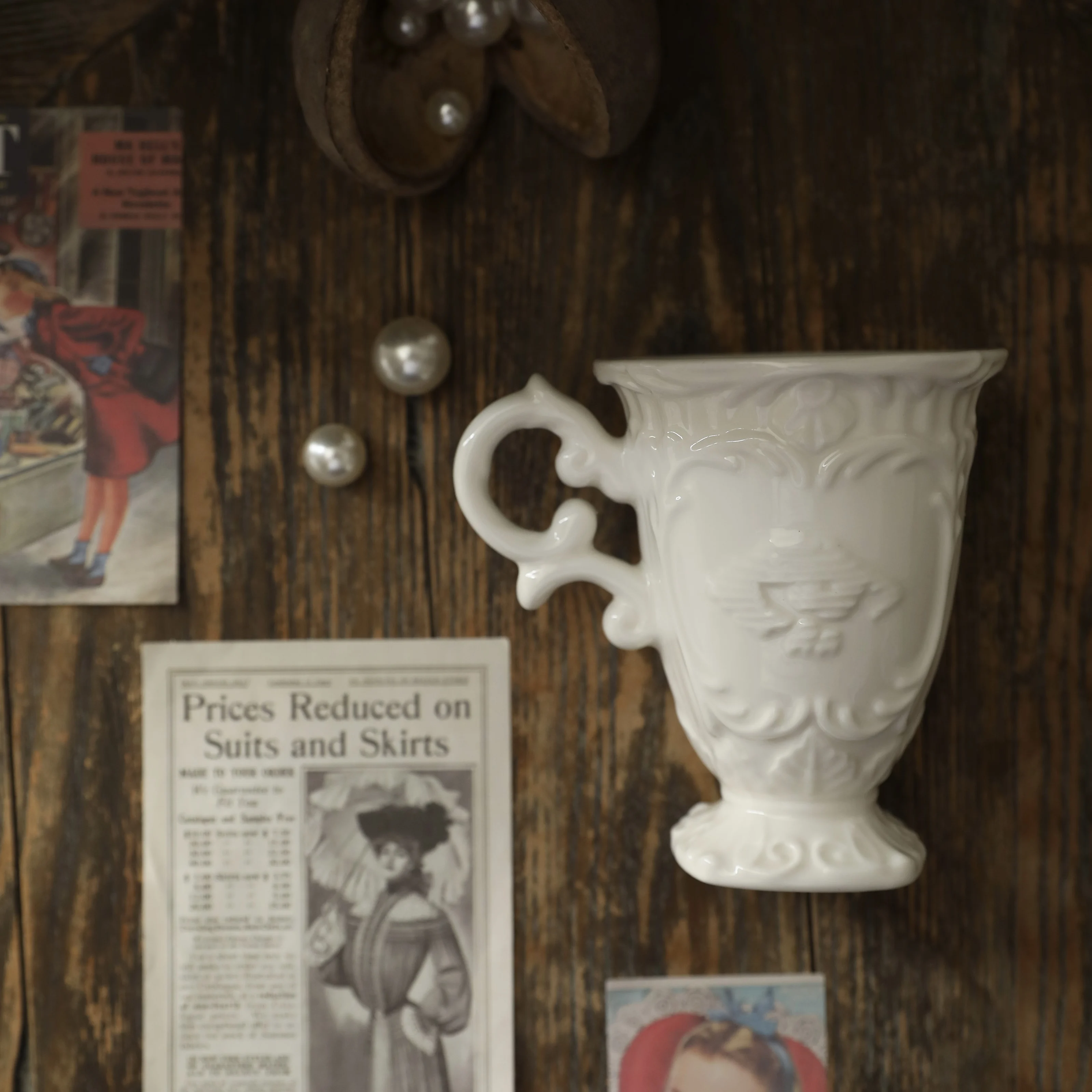 Boiled water should also taste like 82-year-old red wine, retro iris ceramic mug