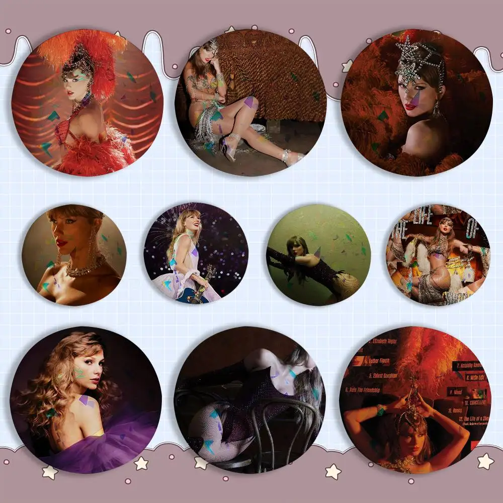 I Destinese di Ophelia W-WoodS Distintivi rotondi riflettenti laser spille borse decorazioni per abbigliamento regali da collezione per gli amici