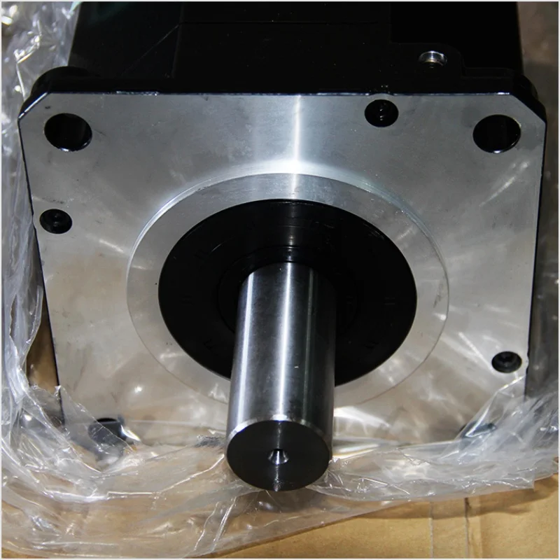 100% nuevo y original A06B-0147-B177 # Servomotor 7008 A06B-0147-B177 A06B-2247-B100