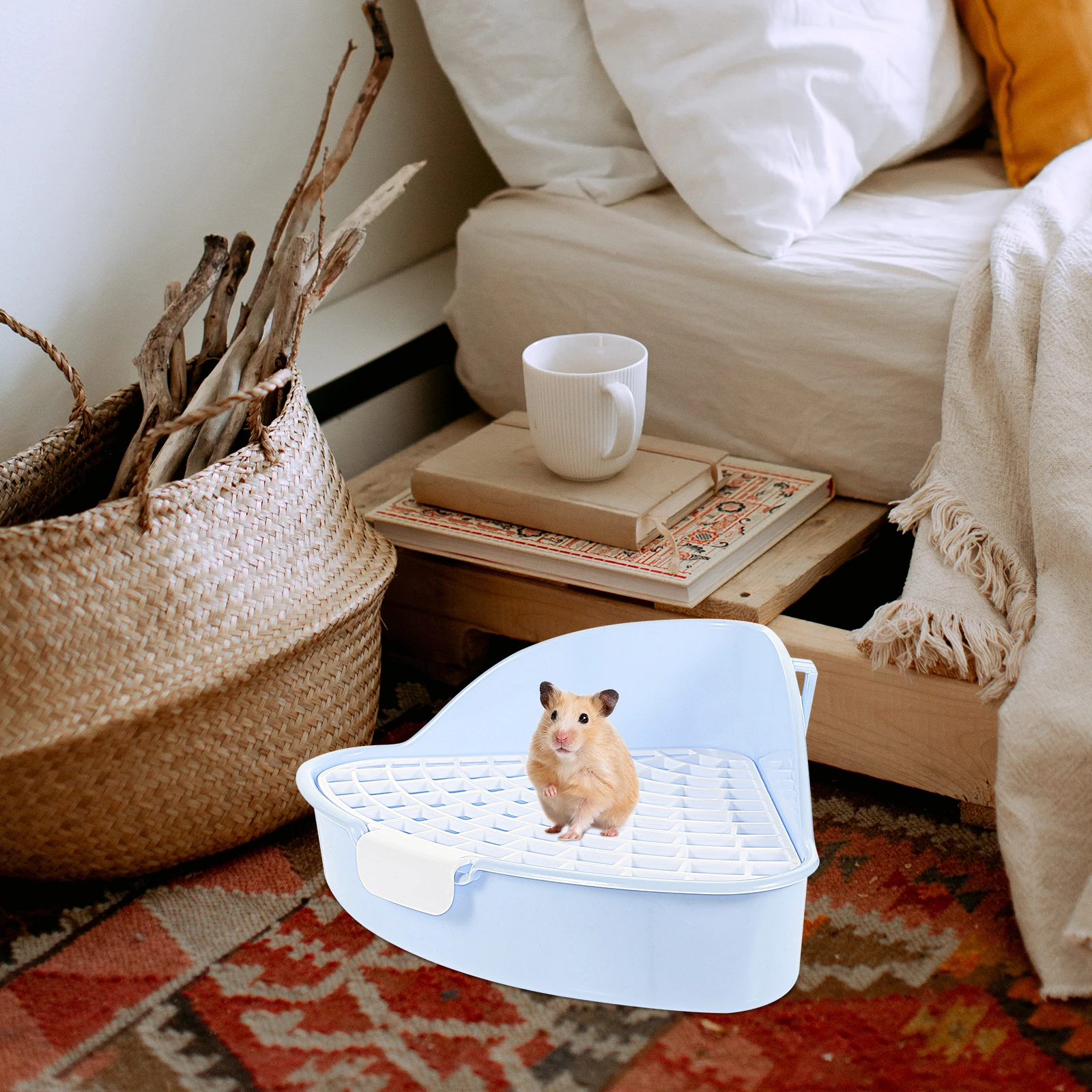 

Pet Cleaning Potty Guinea Pig Toilet Bunny Litter Box Small Animals Litter Pan Corner Tray Durable PP Material Easy Clean