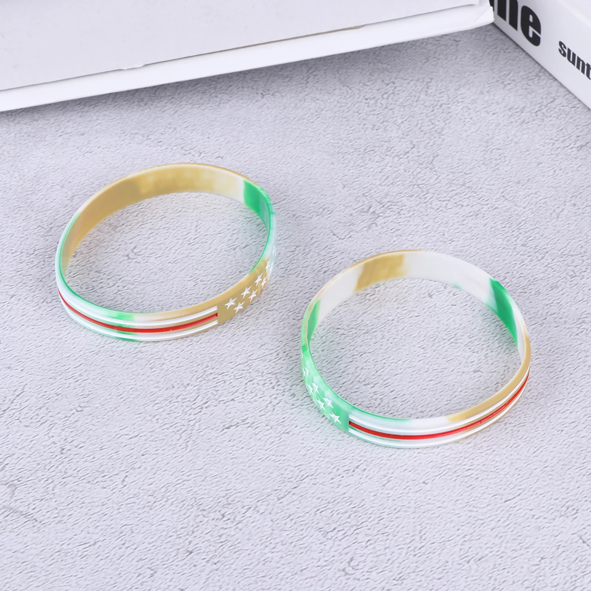 

3PCS Green 2020 Theme Bracelet Toy American Flag Design Wrist Straps Silicone Wristbands Dress up Accessary Party Supplies for U
