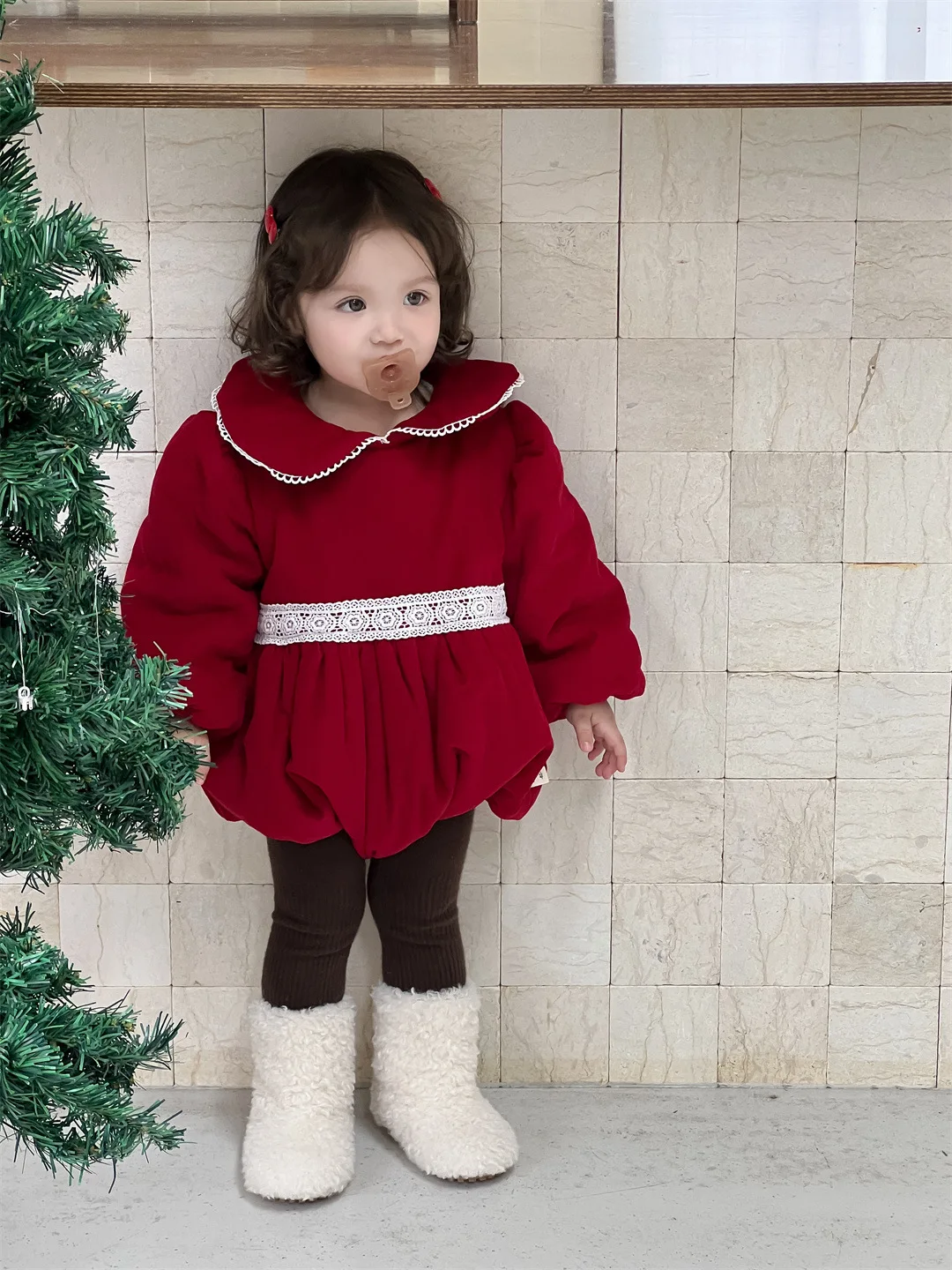 

2025 Winter New Baby Girls Cute Lapel Fleece Bodysuit Plus Velvet Thick Infant Padded Jumpsuit Newborn Toddler Warm Clothes