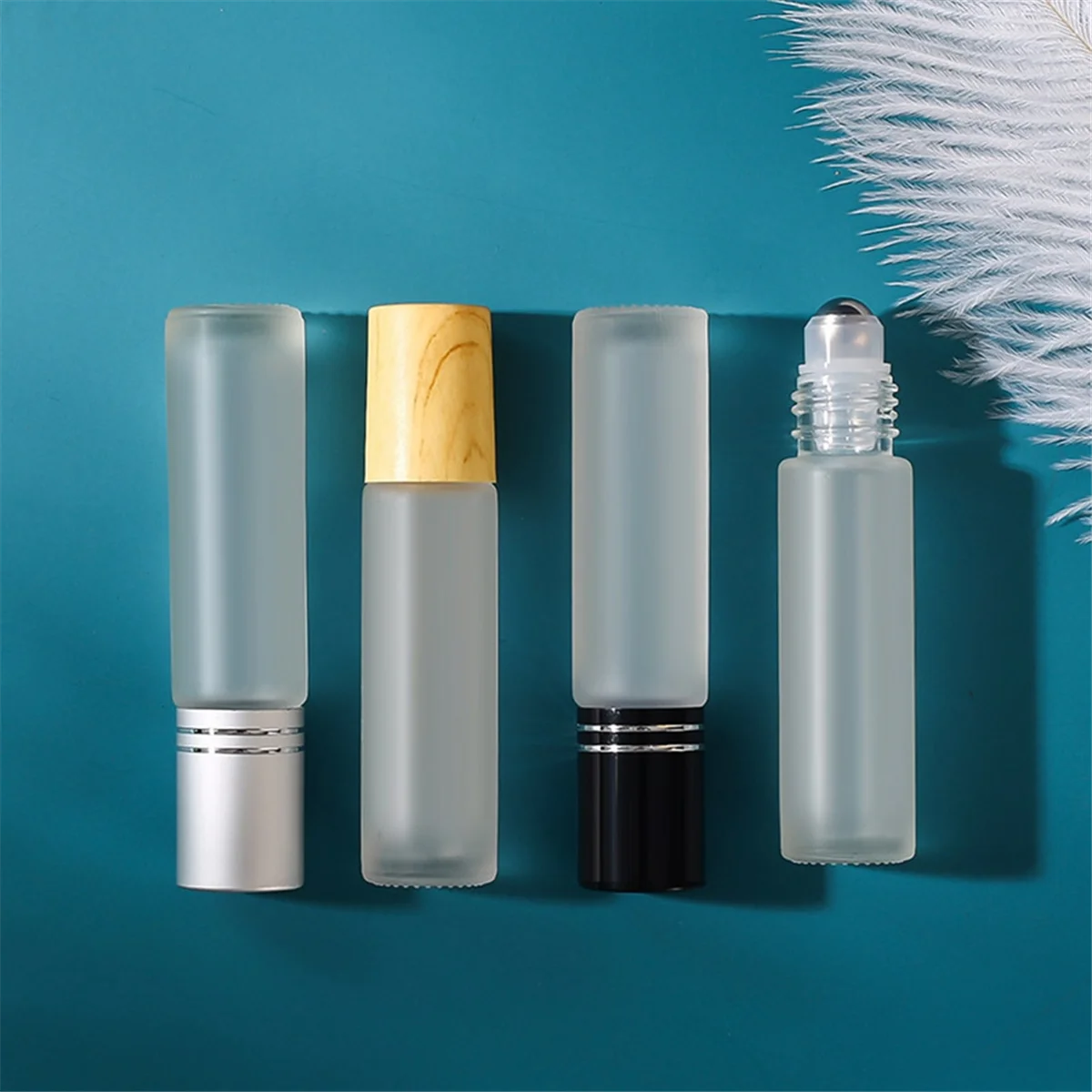 10Pcs 5ML Roll-on Bottle Small Cosmetic Packing Perfume Bottles Liquid Container Roll-on Bottle for Travel Silver