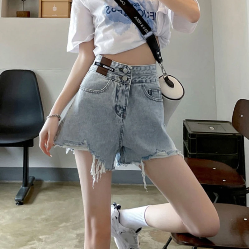 

Korean Style Short Jean Pants Woman Ripped Jorts Denim Shorts for Women Normal Trend 2024 Summer Design Youthful XXL Outdoor XL