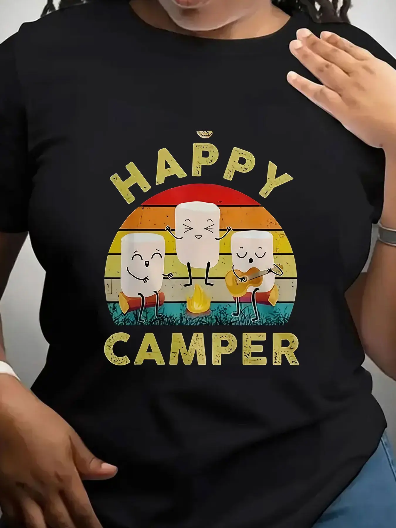 Women's Trendy Crew Neck T-Shirt Happy Camper Marshmallow Campfire Sunset Suitable for Casual Sportswear