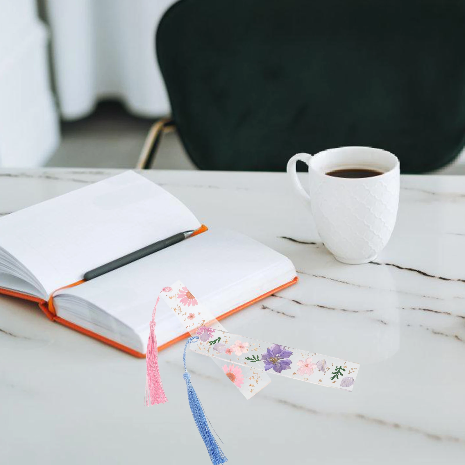 Segnalibro con fiori secchi di cancelleria da 2 pezzi Segnalibri con nappe in resina per gli amanti vintage