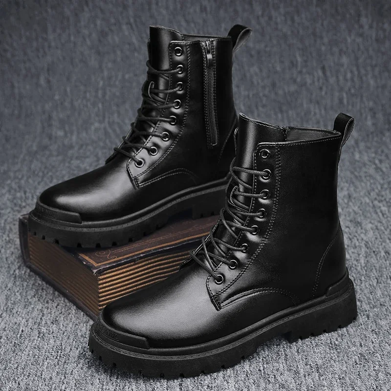 Botas de hombre a la moda, botas altas para motocicleta, nuevas botas de cuero informales, zapatos de trabajo impermeables para hombre, plataforma hasta el tobillo