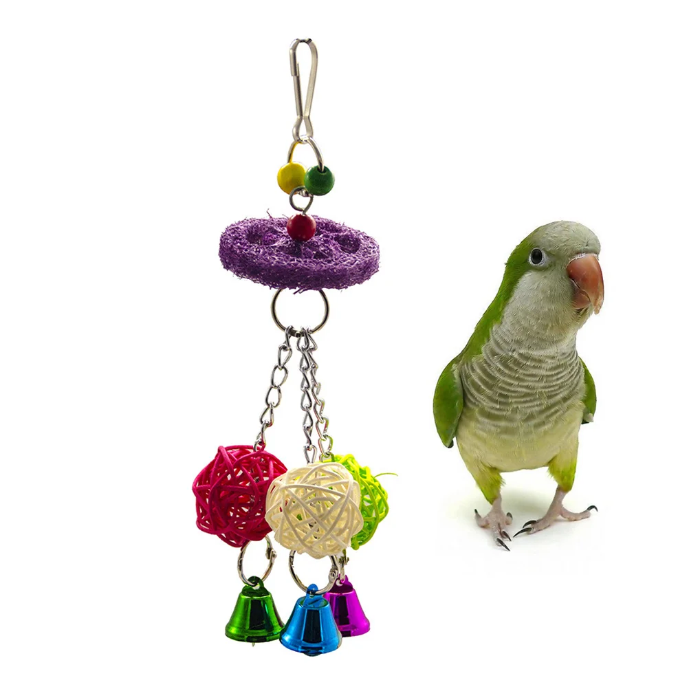 Loofah Sponge String Playing Toy Funny Parrot Rattan Ball Bite Toy Creative Bite String (Random Color)