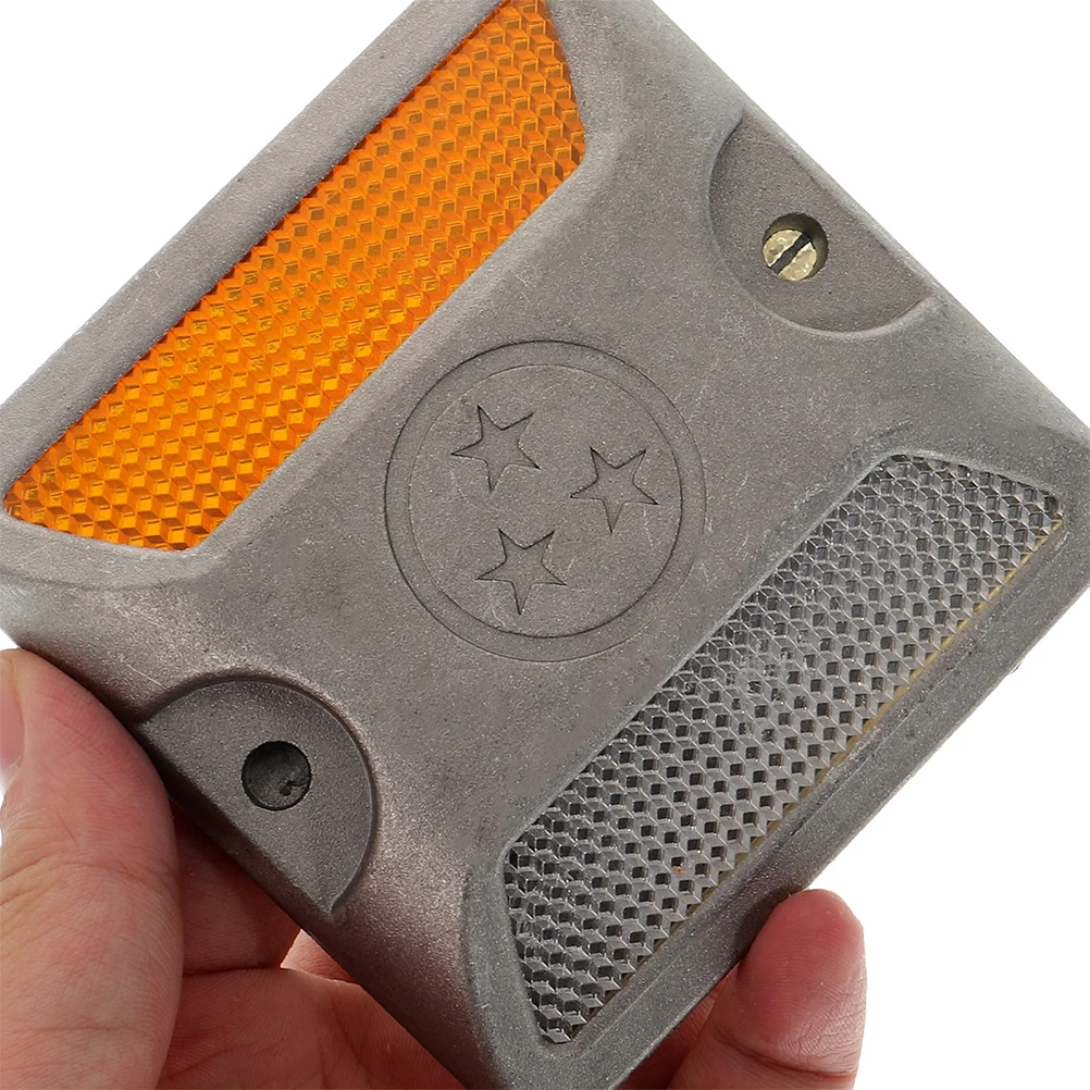 3Pcs Road Reflectors High Visibility Impact Resistant Pavement Markers for Roadside Driveway Parking Area Security Lighting