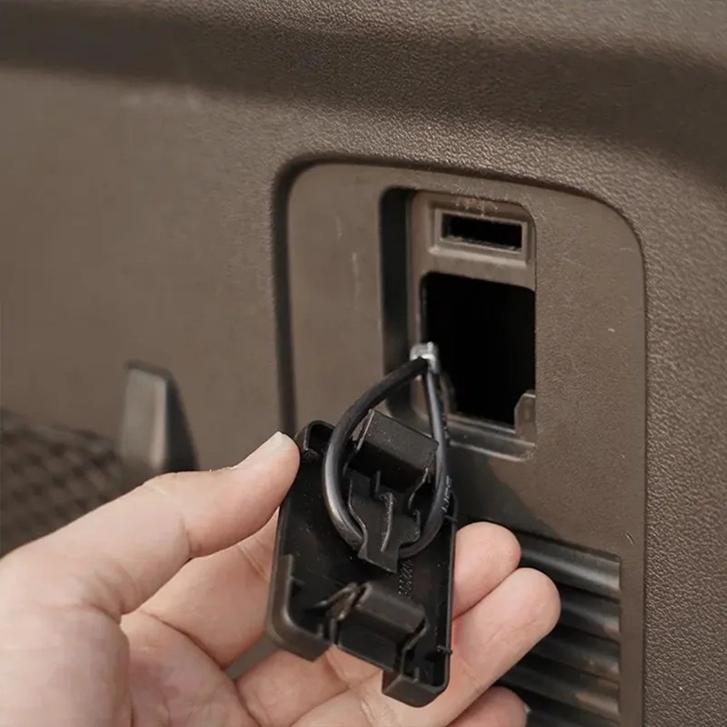 Suitable For The Great Wall Tank 300 Modified Tailgate Escape Safety Buckle Quick Release Can Be Opened Without Any Tools