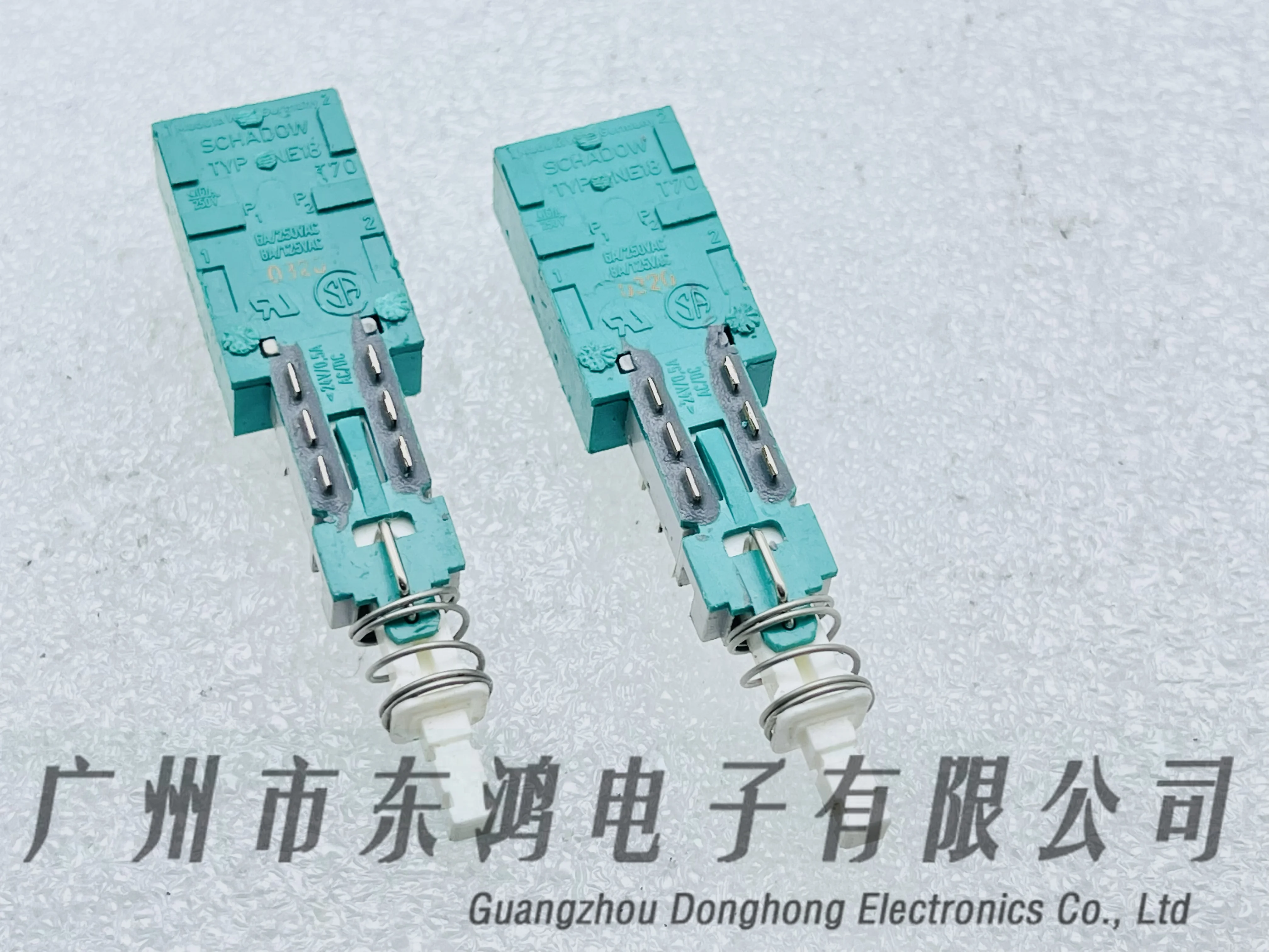 1PCS Switch with Press Self-locking Switch 6A250VAC Toggle Switch Single sided with feet