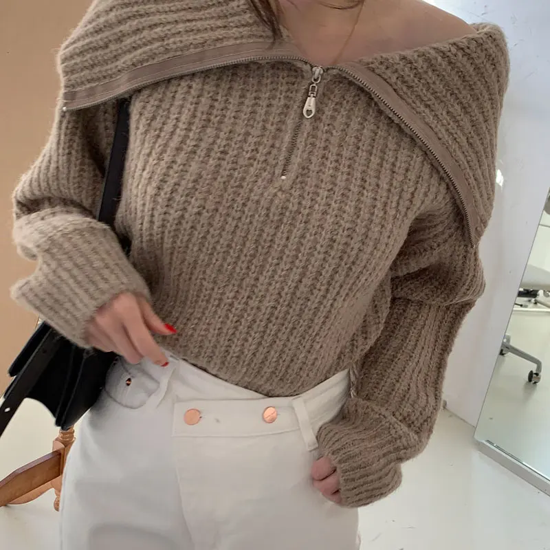 Spring and Autumn Simple Small Fresh Large Polo Neck Zipper Design Loose Relaxed Long Sleeve Knitted Sweater for Women