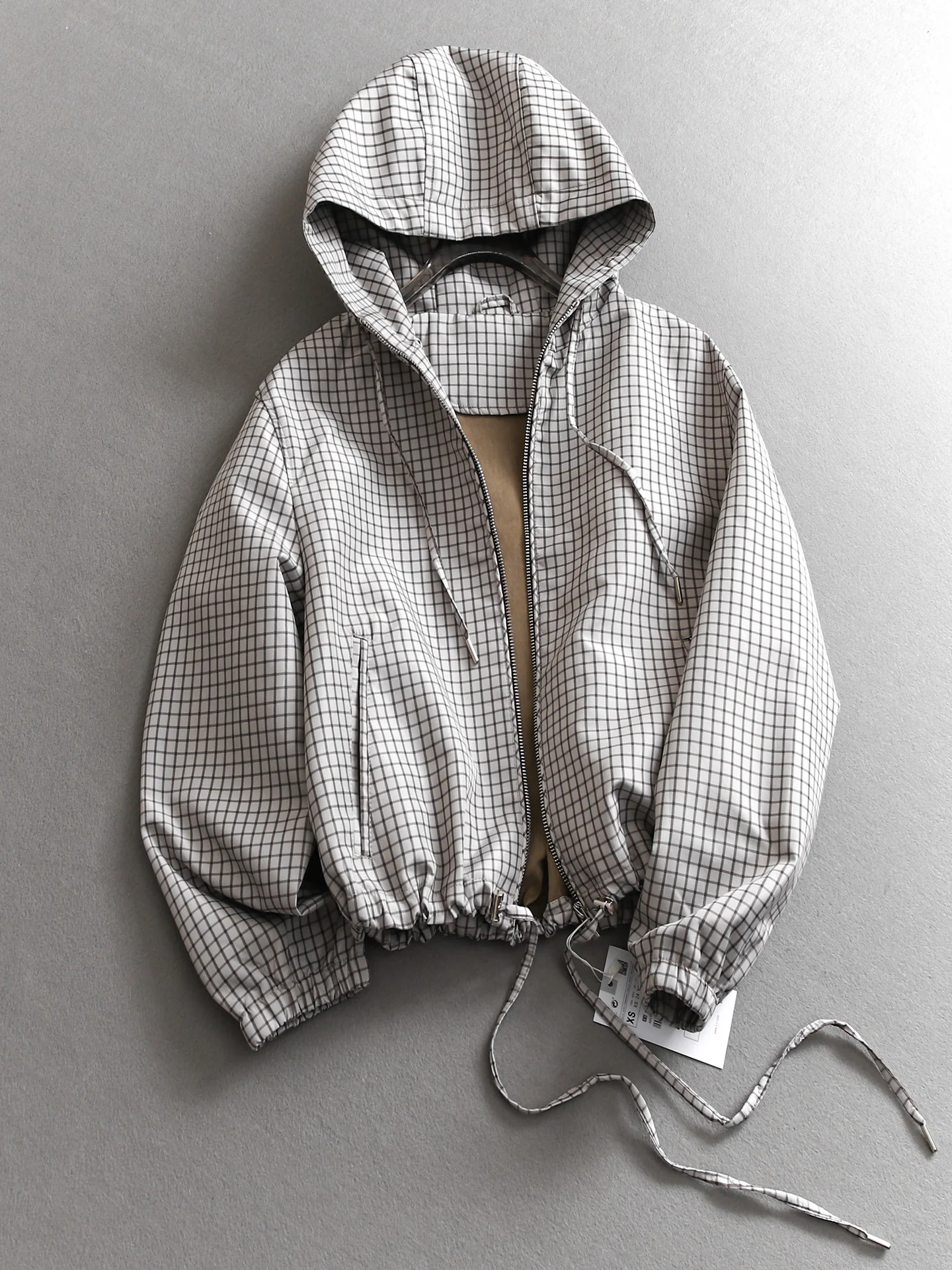 Chaqueta Casual para Mujer, Diseño a Cuadros, Corte Holgado, con Capucha y Cierre de Cremallera, Fibra de Poliéster, Manga Larga, Chaqueta Corta R246, Color en Contraste