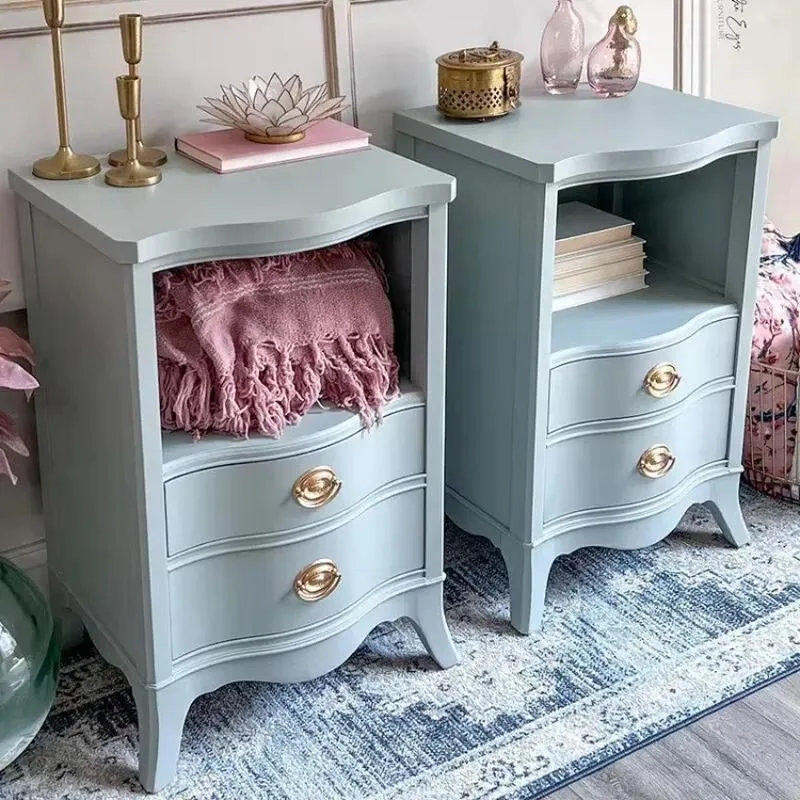 French Retro Solid Wood Bedside Table Small Nightstand Compact Storage Cabinet for Hotel Bedroom and Small Spaces