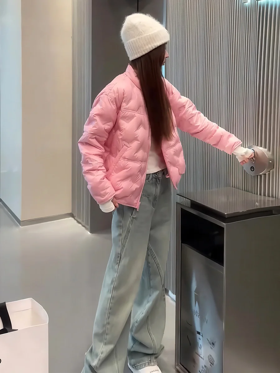 Lekki, różowy, puchowy płaszcz damski z wysokim kołnierzem, ciepły, modny, swobodny, luźny krój, biały, zimowy płaszcz z puchu.