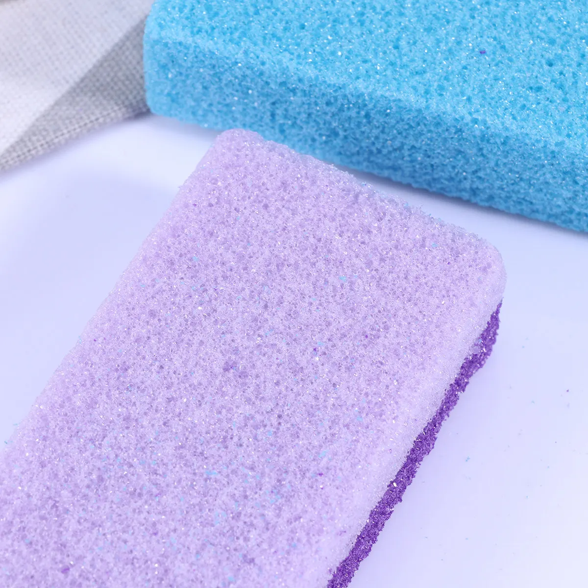 2Pcs Foot Care Pumice Stone Rough Grip Callus Remove Stone for Dead Hard Skin Smooth Comfortable Feet Foot Callus Scrubber