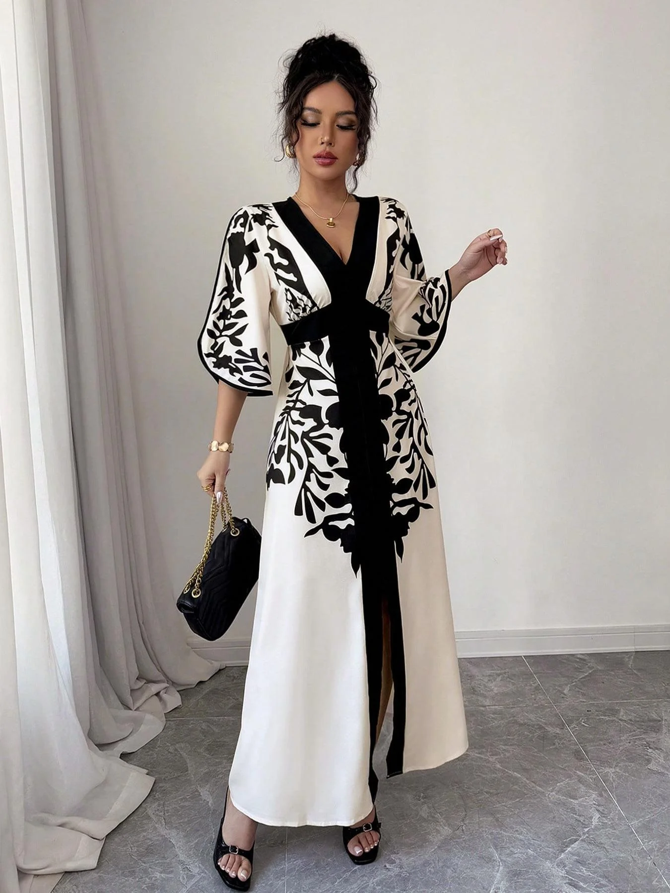 فستان نسائي طويل أنيق، قماش منسوج مناسب، سمك معتدل، نمط صيفي كاجوال، مثالي للارتداء اليومي والمناسبات الخاصة