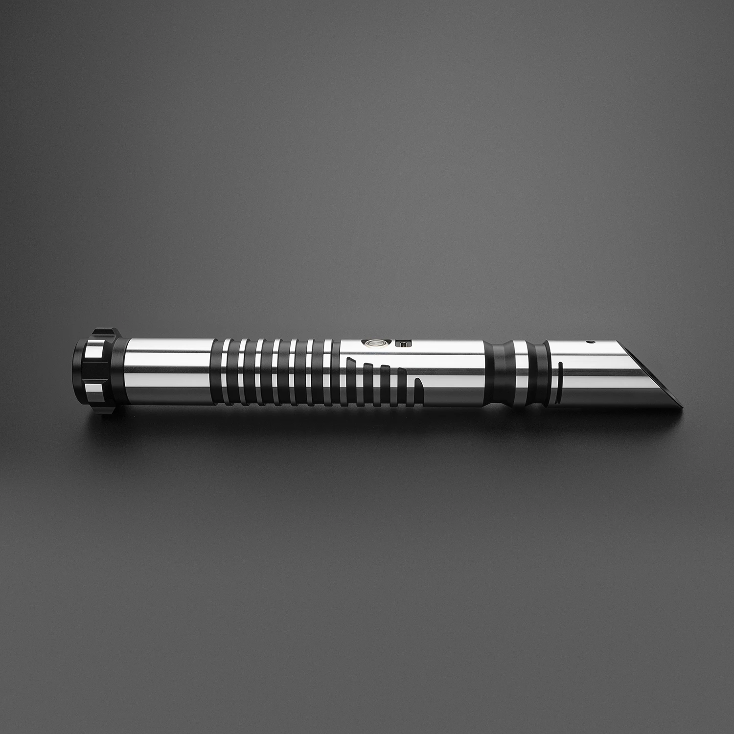 DamienSaber Heavy Dueling Lightsaber Xeno3.0 Pixel Sensitive Smooth Swing Light Saber Metal Hilt with 34 Sound Fonts Bluetooth