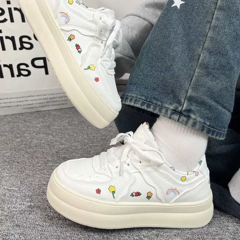 

Оригинальная женская обувь с белым принтом, высококачественная удобная и элегантная модная обувь Y2k, новинка 2025 года, повседневная женская обувь 39