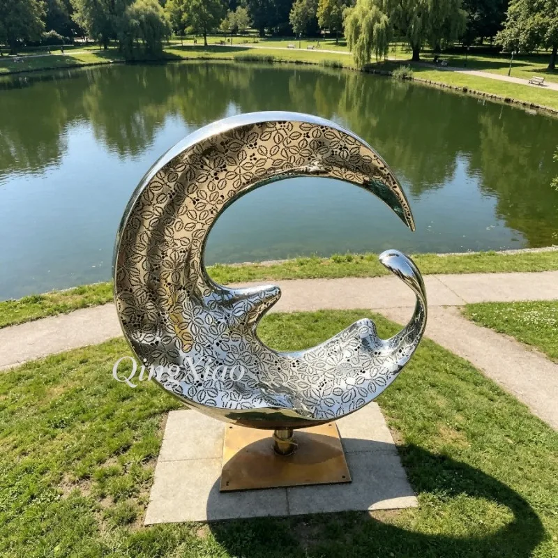 Hollow Floral Pattern Crescent Stainless Steel Sculpture Mirror Polished Custom Decor Outdoor Commercial City Plaza Landscape