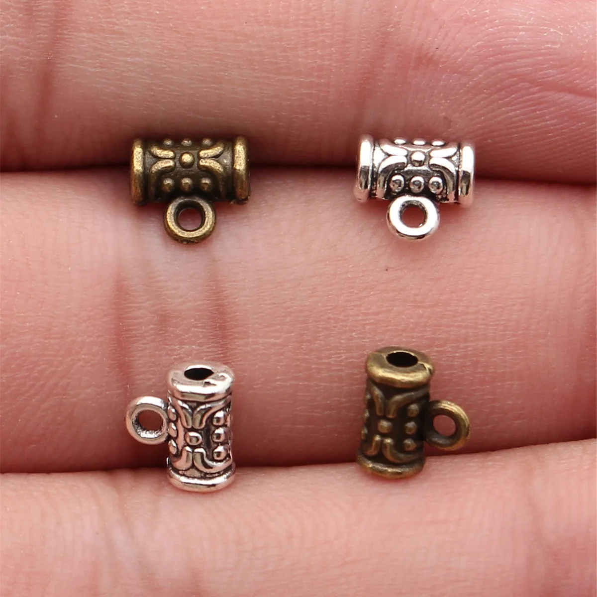 WYSIWYG 20 Stück 7 x 7 x 4 mm, 2 Farben, antike bronzefarbene Perlen, antike silberfarbene Perlen für die DIY-Schmuckherstellung
