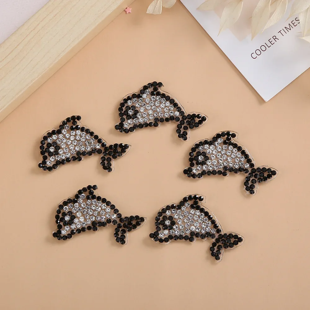 

5pcs Cute Dolphin Rhinestone Applique Hot Melt Adhesive Diy Kids Cloth Bag Dress Hat Decoration Stickers Iron On Patch Emblems