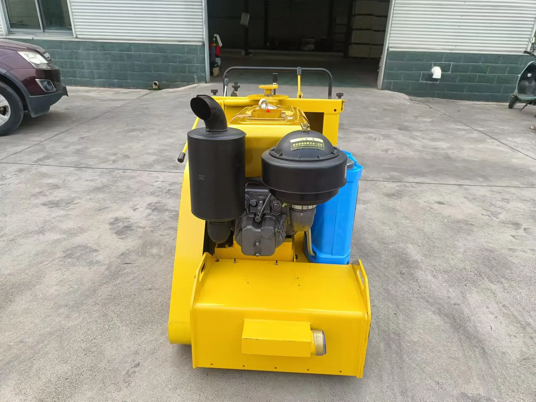 Asphalt Cement Floor Planing Machine Hand-push Roughing and Chiseling Machine Diesel-powered Concrete Road Milling Machine