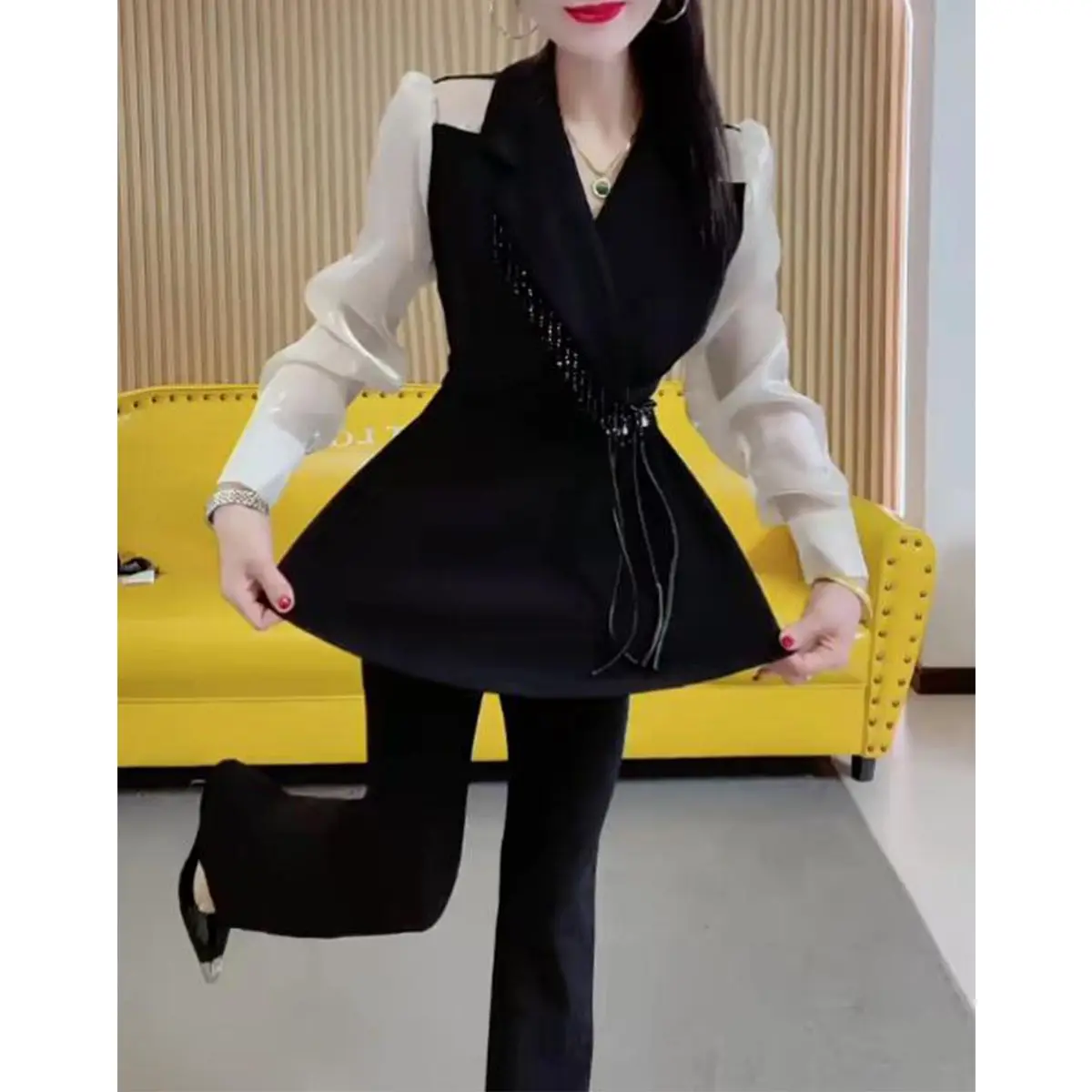 Spring 2025 New Fashion Foreign Style Suit Femininity Skinny Splicing Bubble Sleeve Top Pants Two-piece Set Lady Summer Suits