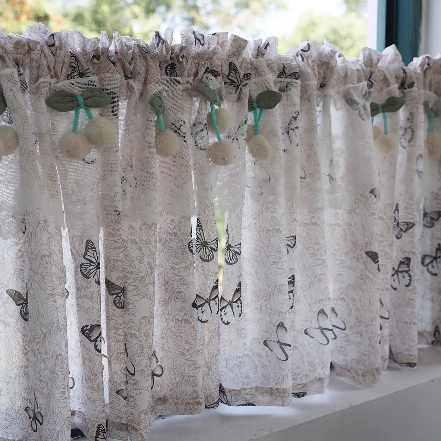 

Simple pastoral short curtain balcony coffee window decorative butterfly gauze curtain