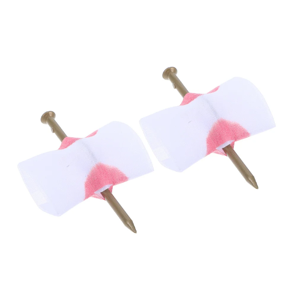 

2 шт. реалистичные кровавые пальцы-муляжи для розыгрышей на Хэллоуин, трюк с ногтем сквозь палец, многоразовые, из безопасного материала, реквизит для жутких розыгрышей