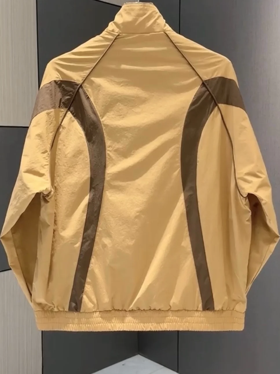 

Весенне-осенний уличный модный цветной блузкий тюжет, мужской модный высококачественный повседневный воротник-стойка, ветрозащитный полиэстер, длинный све