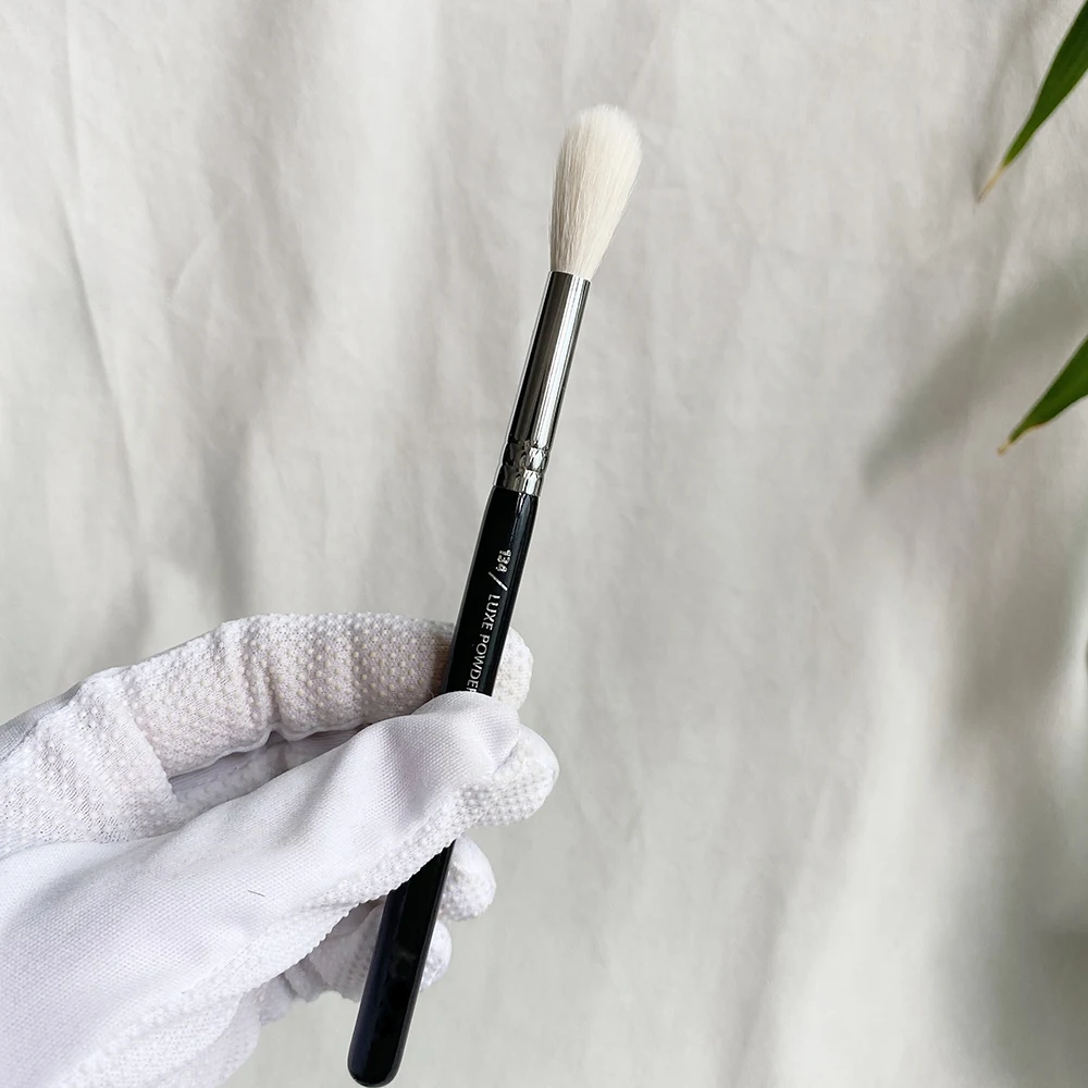 Makeup Brush 134 LUXE POWDER FUSION Highlight Brush Natural Goat Bristles Eye Shadow Cosmetic Brush