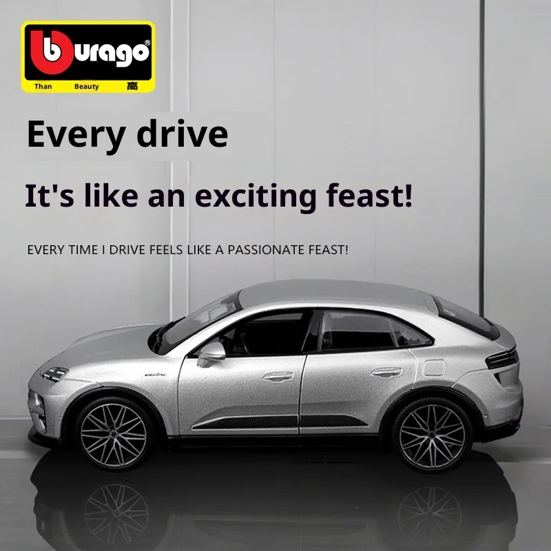 New Bburago 1:24 Scale Porsche Macan Turbo Electric Alloy Car Model Custom Toy For Children Gift Simulation Miniature Diecasting