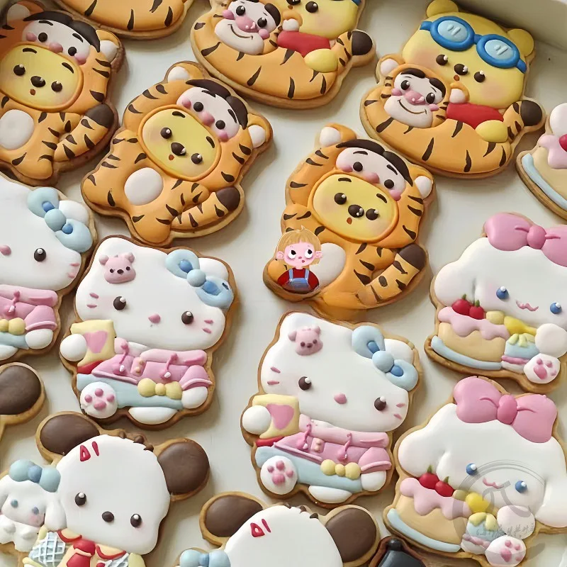 

6pcs Cute Anime Cookie Cutter Set Kawaii Animals Biscuit Mold Cookie Baking Supplies for Kid Friends Cake Decoration Accessories