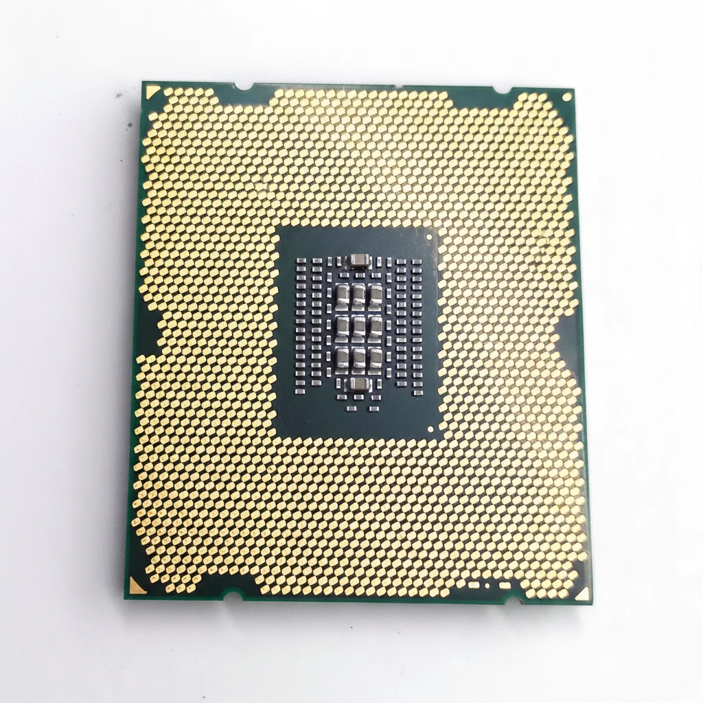 

Серверный процессор Intel Xeon E5-2620 CM8062101048401 — 200 ГГц — 15 МБ — FCLGA2011 — б/у — как новый