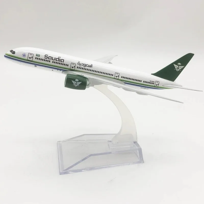 1/400 Scale 16cm Saudi Arabian AIR B787 Metal Aircraft Model Simulated Passenger airplanes decoration Alloy Die-cast