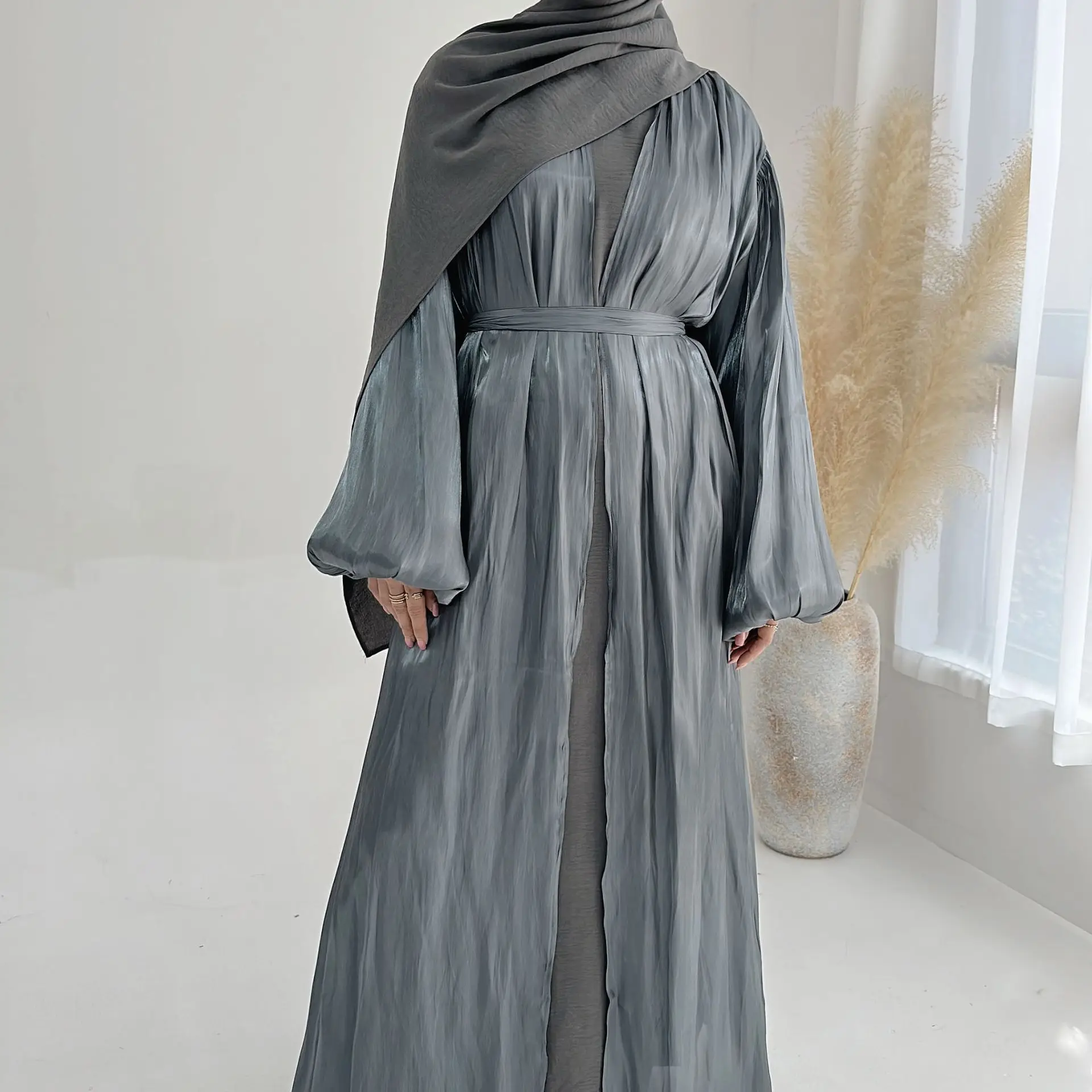 

Modest Open Abaya Shiny Satin Muslim Women Kimono Long Maxi Dress Turkey Dubai Cardigan Kaftan Eid Party Islam Arab Robe Caftan