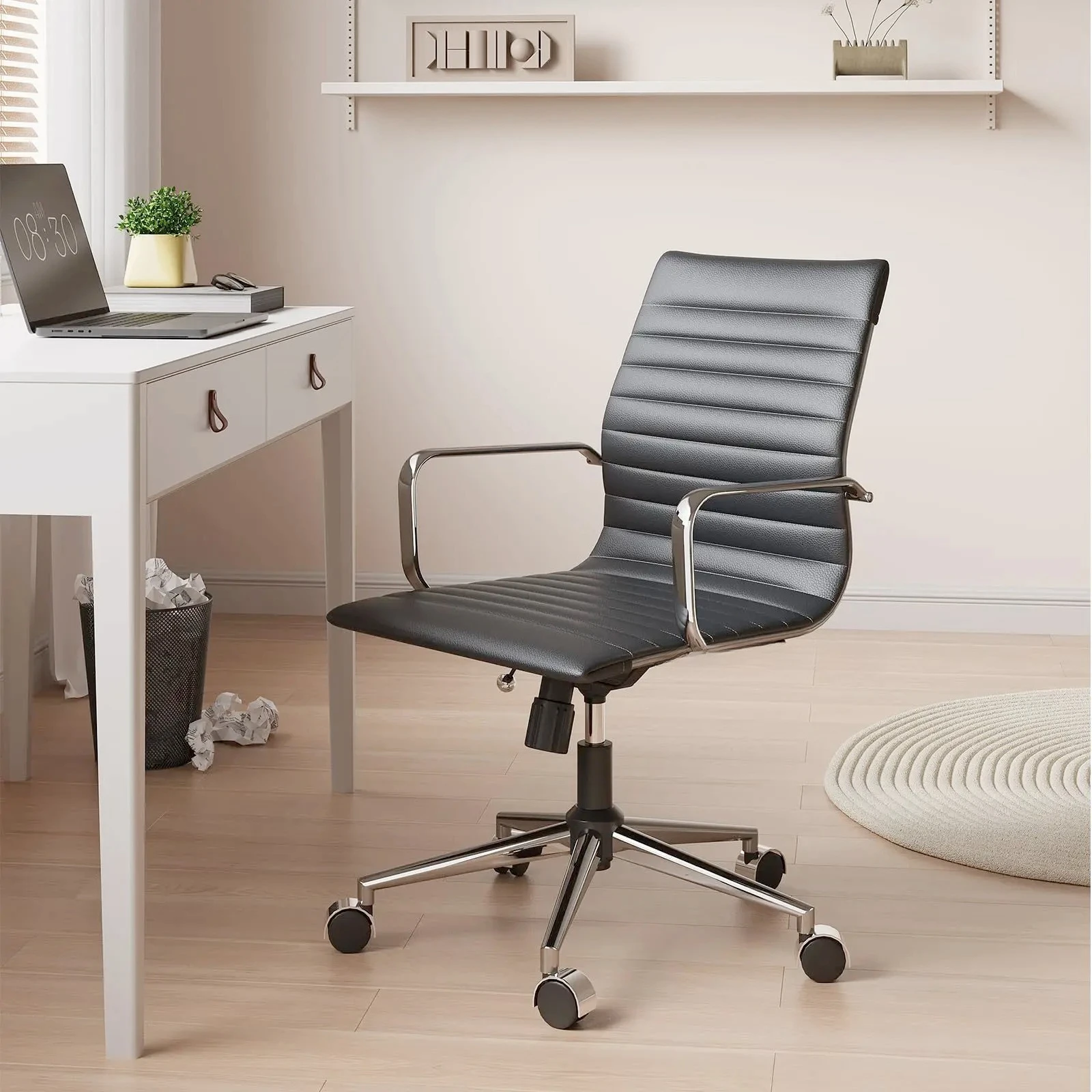 

Desk Chair Comfortable Swivel Office Chair with Wheels and Armrests Wide Heavy-Duty Seat for Women and Men Home Office