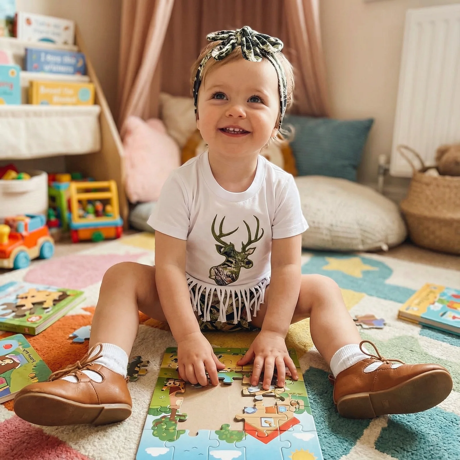 

Baby Girls Summer Outfits Deer Embroidery Short Sleeve Tassel T Shirt and Shorts Headband Set