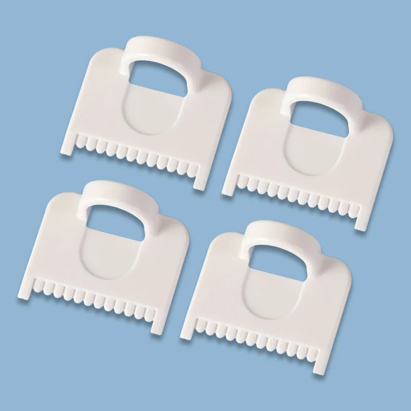 2-Pack Multifunctional Sewing Aids, Thumb-Fixed Sewing Tools, White Plastic Sewing Guides with Ergonomic Thumb Ring Design for Stable Grip When Sewing by Hand; Evenly Spaced Positioning Teeth Help Create Uniform Stitch Spacing; a Practical Auxiliary Tool for Quilting, Fabric Diy, Embroidery, Doll Making, and Everyday Sewing Projects