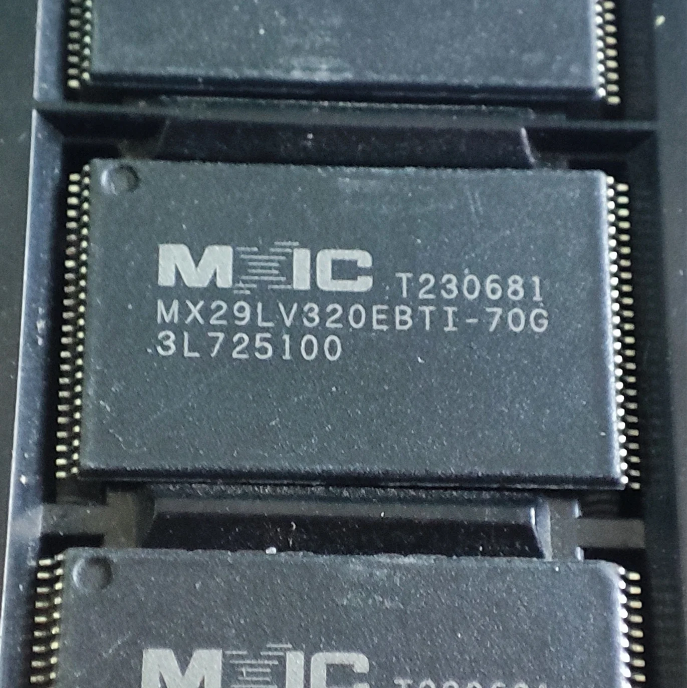 1~10pcs/lot MX29LV320EBTI-70G MX29LV320EBTI MX29LV320DBTI-70G TSOP48 100% Brand New Original.